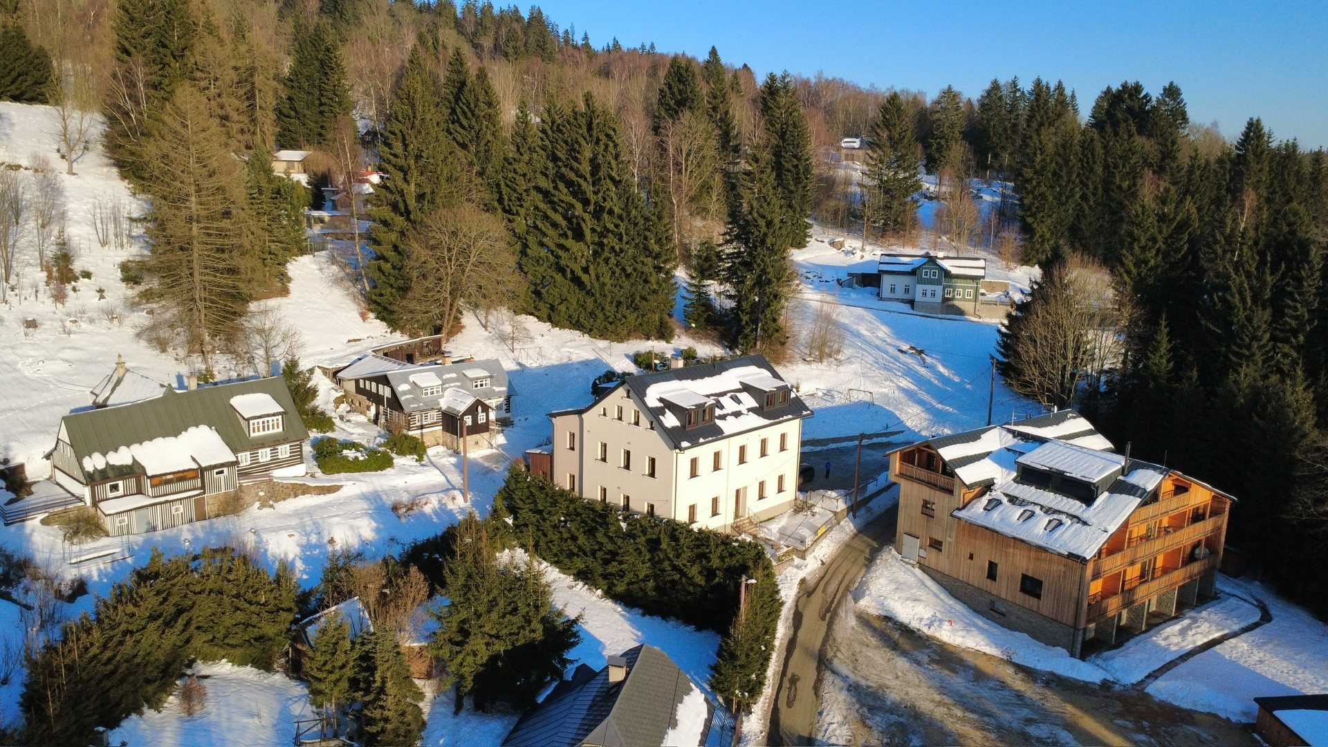 Jižní pohled na rezidenci